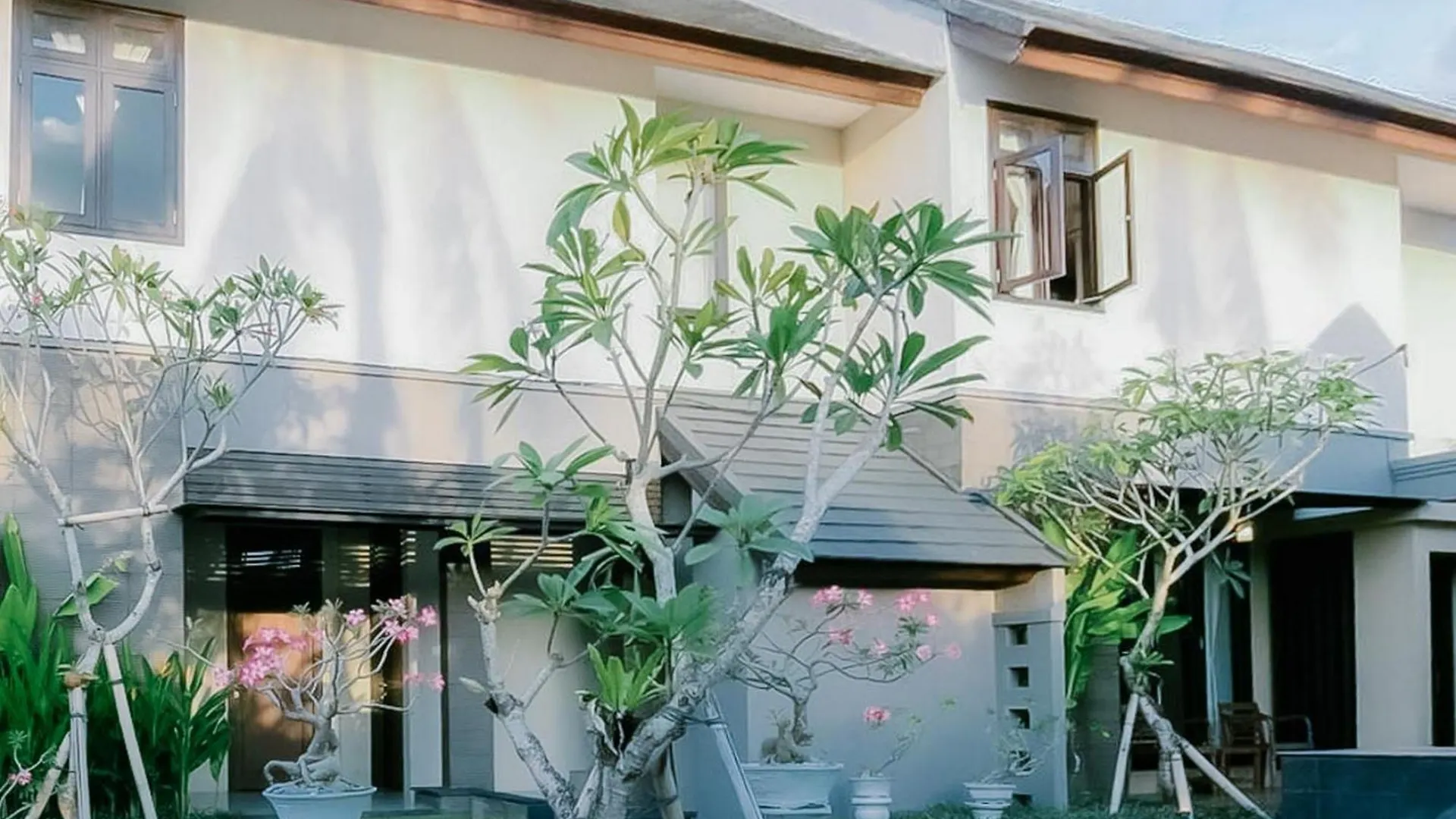 The Lavana Arimanu Kuta Kuta  Hotel